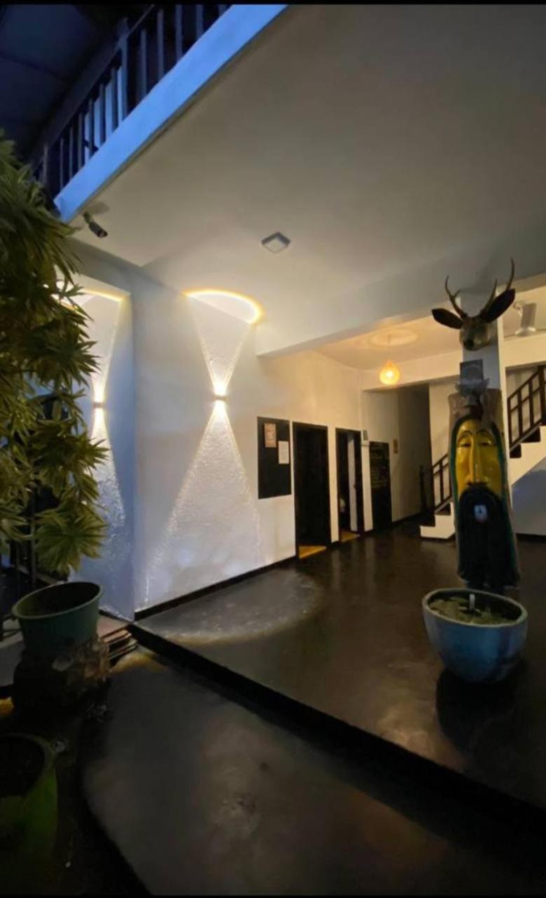 Pearl Villa Rooms And Hostel Unawatuna Exterior foto