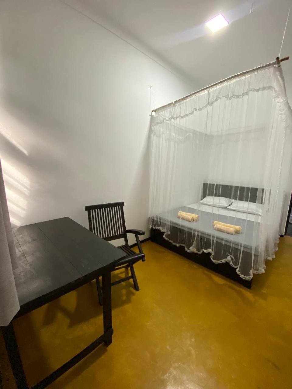 Pearl Villa Rooms And Hostel Unawatuna Exterior foto